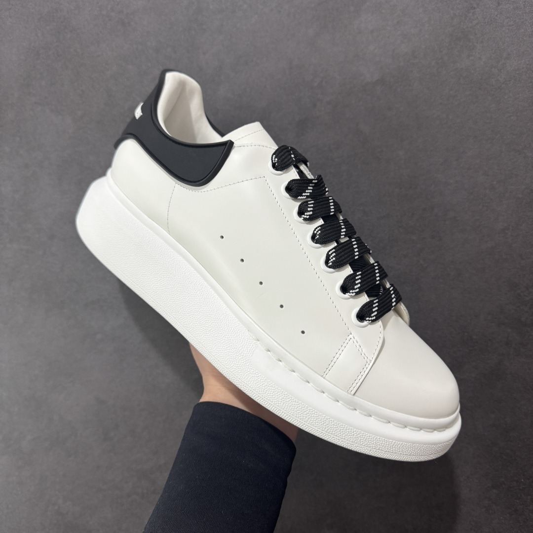 Alexander McQueen Sneaker SH528145