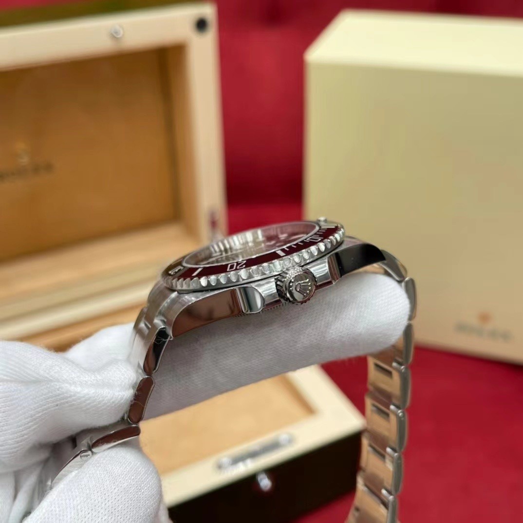 Rolex watch 124060-0001