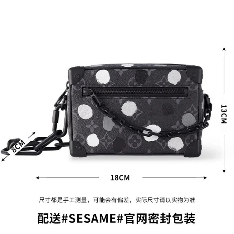 Classic Universal Single Shoulder Bag, Fashionable Retro Bag, Oblique Style, Small Square Shoulder