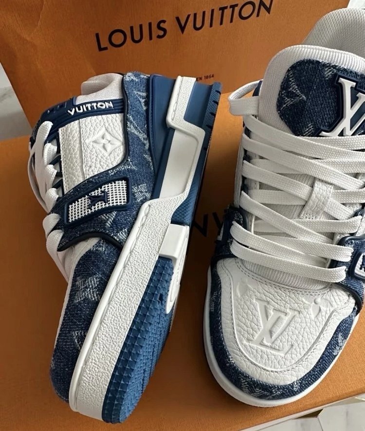 Louis VuittonLight Luxury Men's Shoes, Board Shoes, Trendy Shoes, Thick Soled Shoes, Donkey Sneakers
