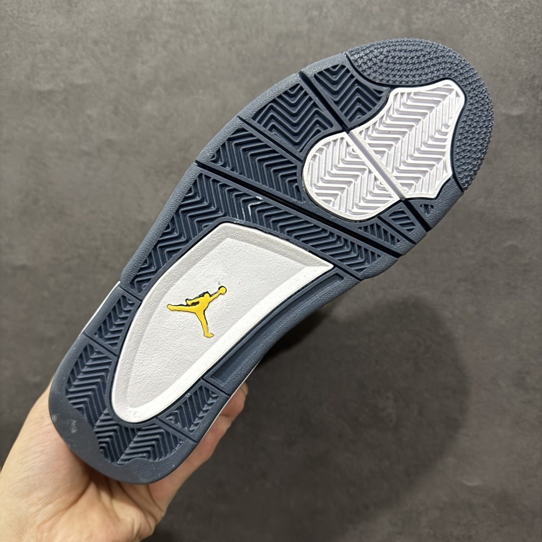 AJ 4 Sneaker SH528199