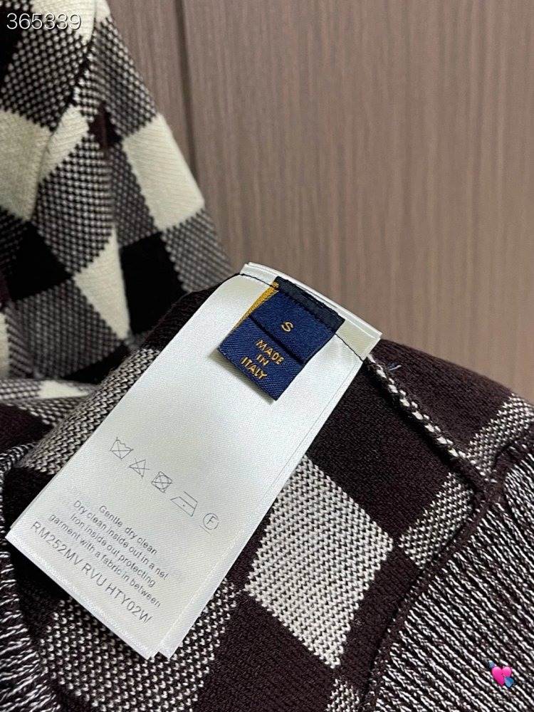 Louis Vuitton2026 New Men's Fashion Casual Letter Embroidery Color blocked Grid Knitted Hoodie
