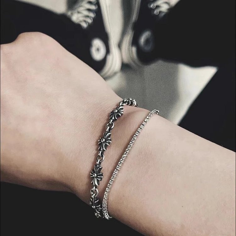 Chrome Hearts Crossing Silver Bracelet, Men's Kroos Heart Cross Bracelet, Hip Hop Exquisite