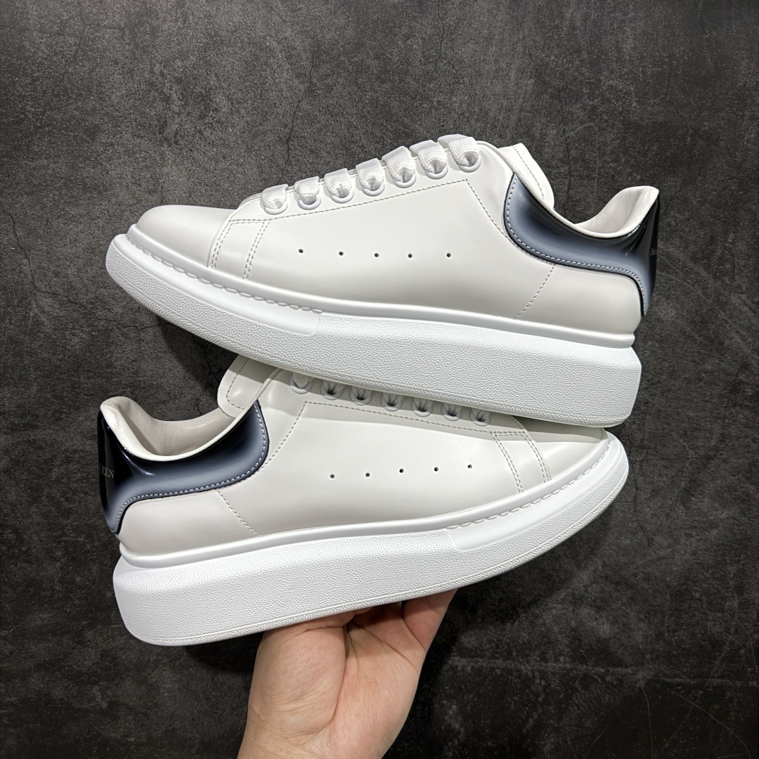 Alexander McQueen Sneaker SH528155