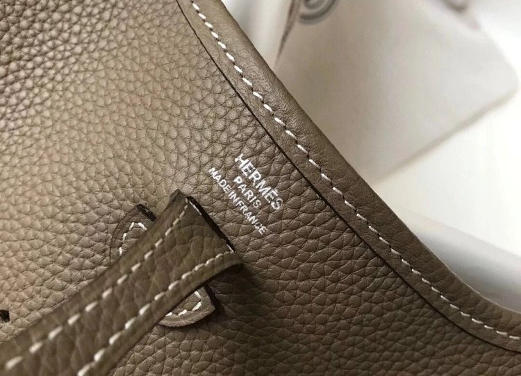 Hermes mini calf leather hollow shoulder crossbody buckle women's bag