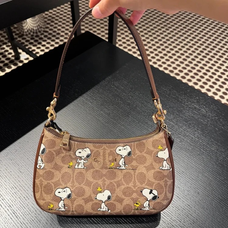 Louis Vuitton Bags Versatile High Bag Mahjong Women's Handbag Underarm Fashionable Crossbody Version Crescent Old