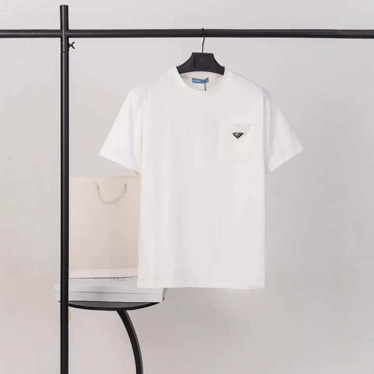 Metal triangle logo series style P short-sleeved T-shirts for men and women