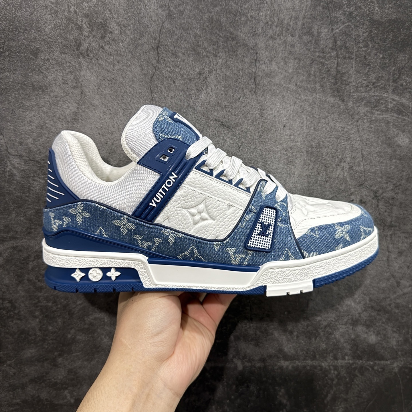 Louis Vuitton Trainer Sneaker T538001