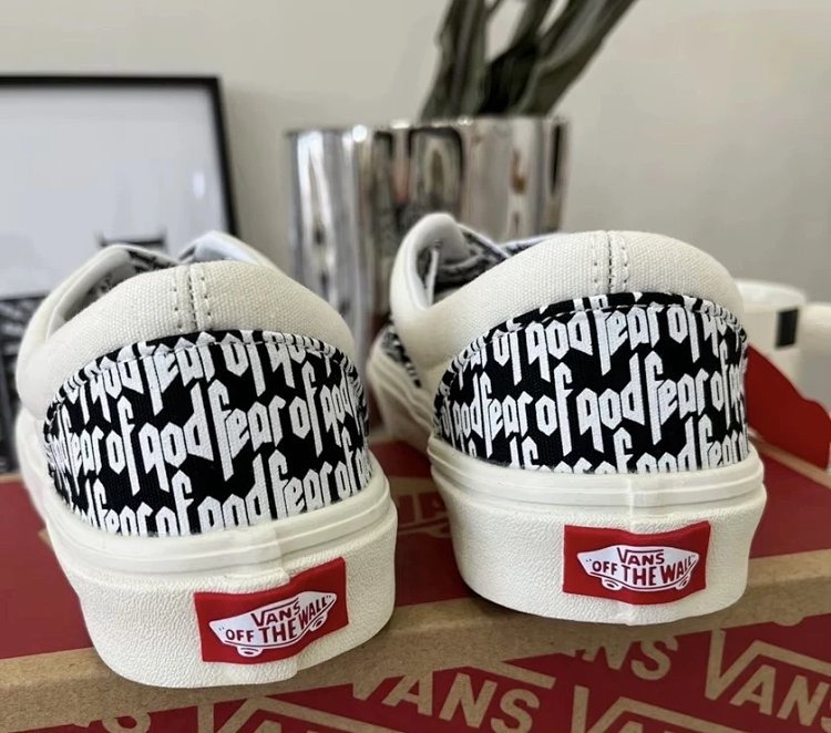 Wansi Board Shoes, One Foot Low Cut ShoesFear of God X Vans Era 95 Dx White Black Fog