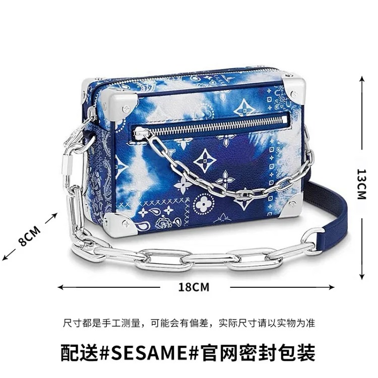 Classic Universal Single Shoulder Bag, Fashionable Retro Bag, Oblique Style, Small Square Shoulder