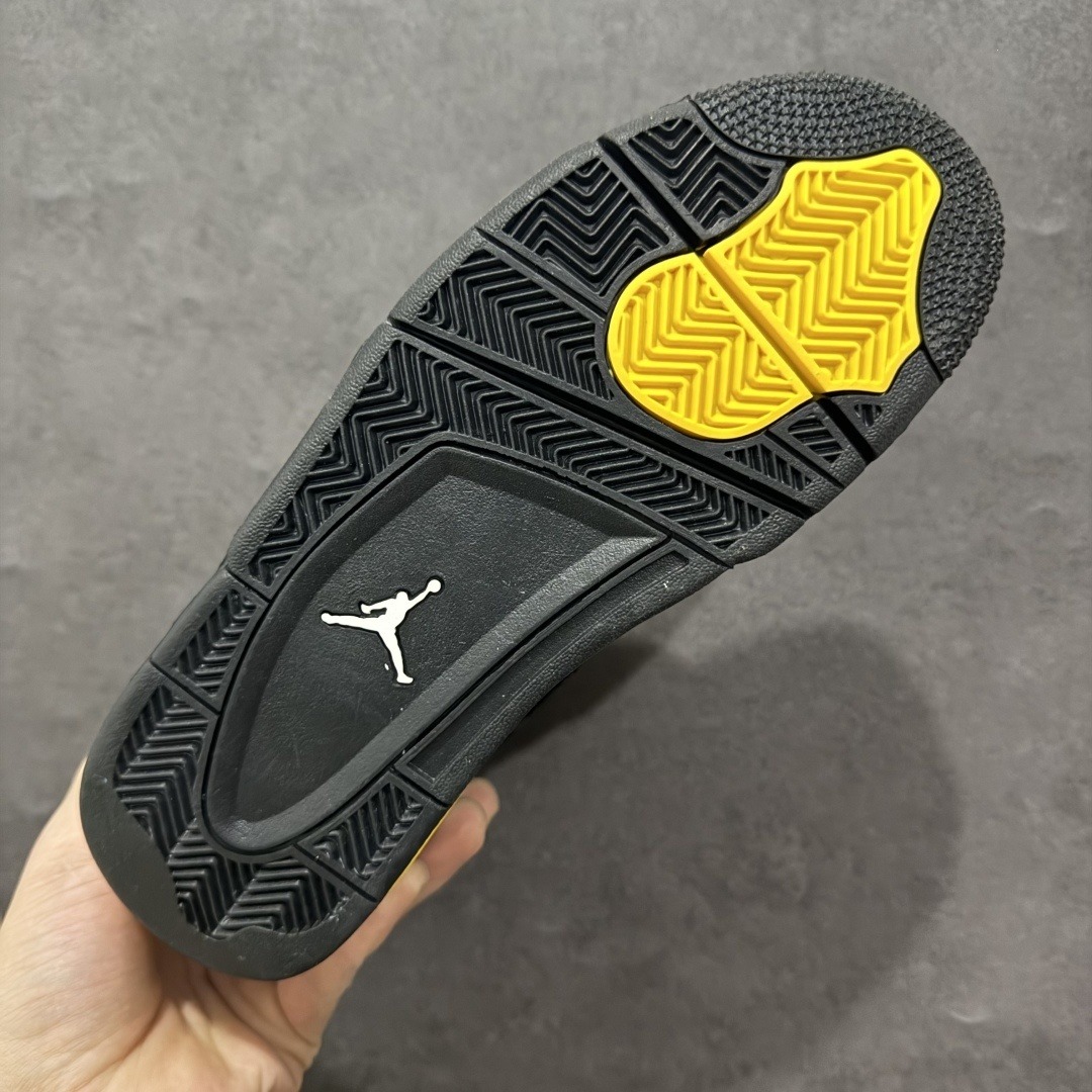 AJ 4 Sneaker SH528193