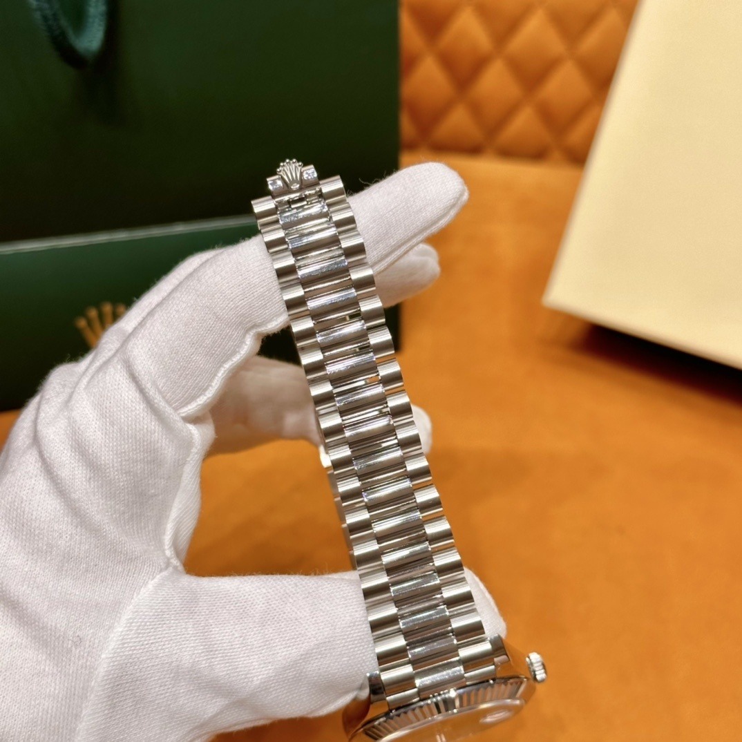 Rolex watch m228239-0033