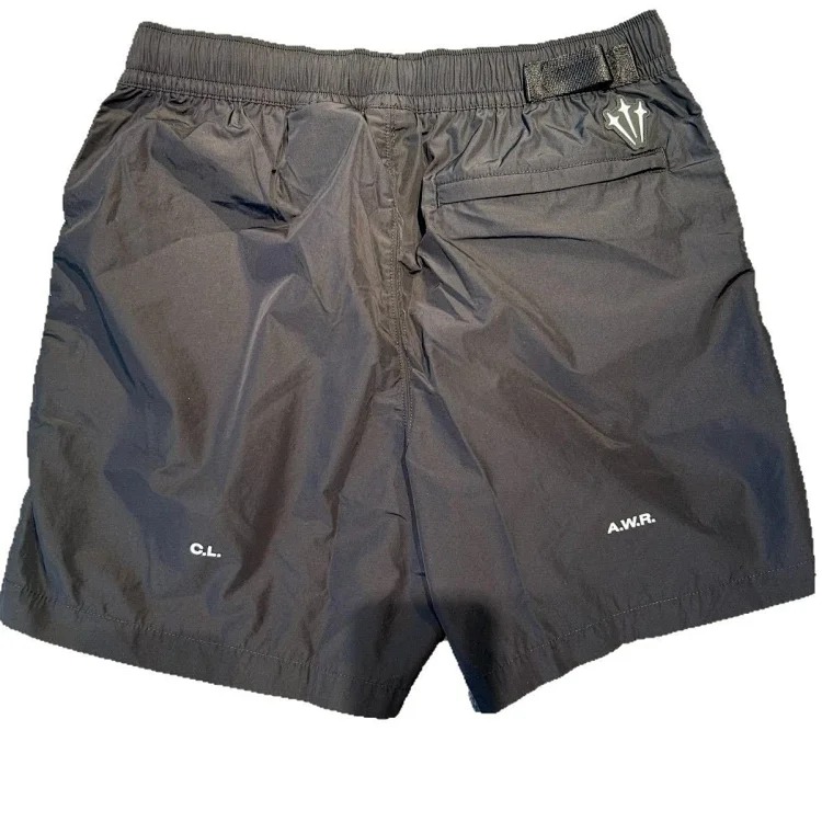 Comfortable, soft and breathable casual shorts with zipper pockets