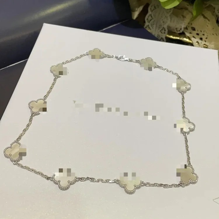 Ten Flowers and Twenty Flowers Necklace Natural Fritillaria