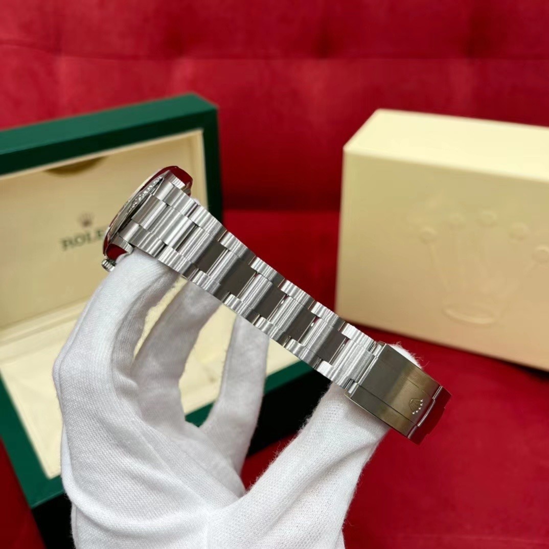Rolex watch m126000-0005