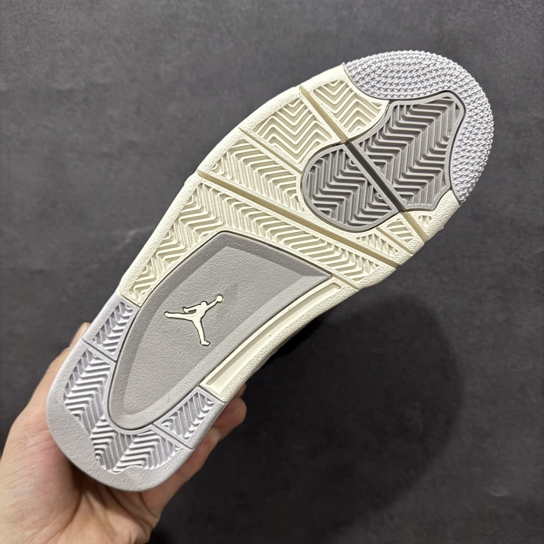 AJ 4 Sneaker SH528192