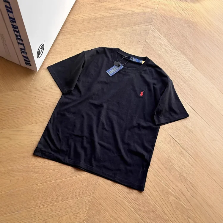Versatile solid color classic cotton T-shirt with seven-color pony embroidery for couples