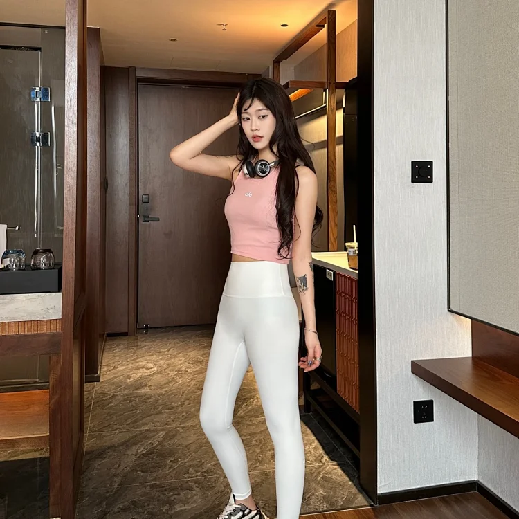 26 Summer high-waisted yoga trousers, hip-lifting, tight-fitting running sports outer wear, slimming fitness nine-point leggings *No quality problems, no reason to return
