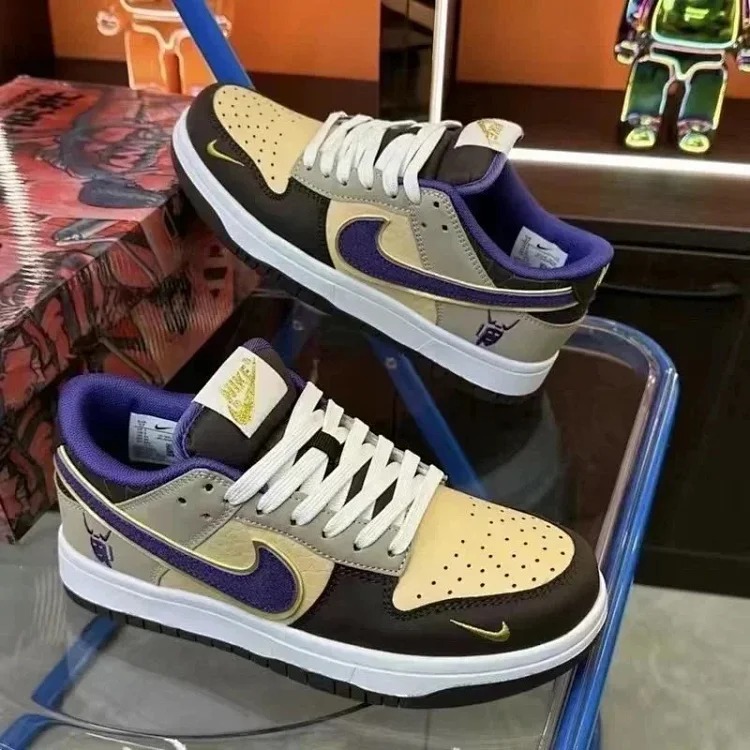 Youth Fashion Shoes ()