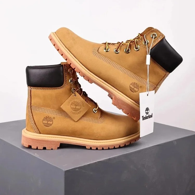 1014 Fashionable Rhubarb Boots