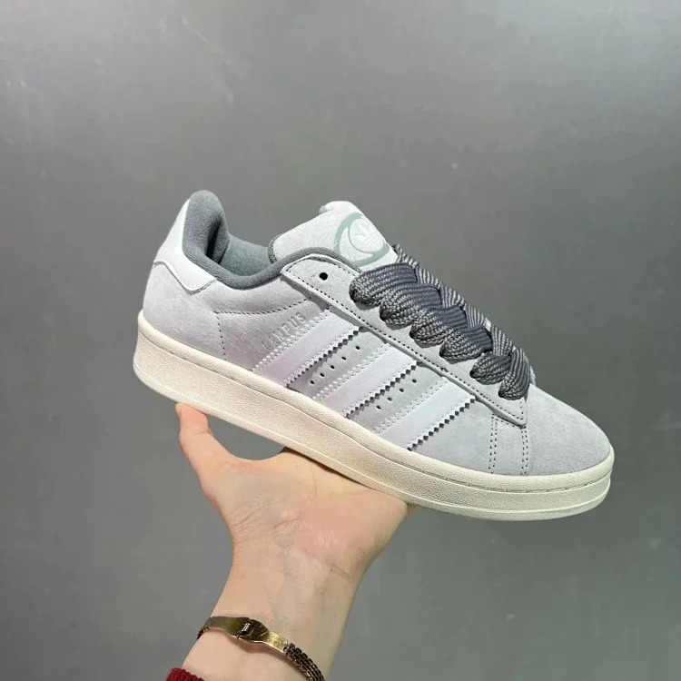 1013 AD 经典复古休闲板鞋 HQ8708 product image