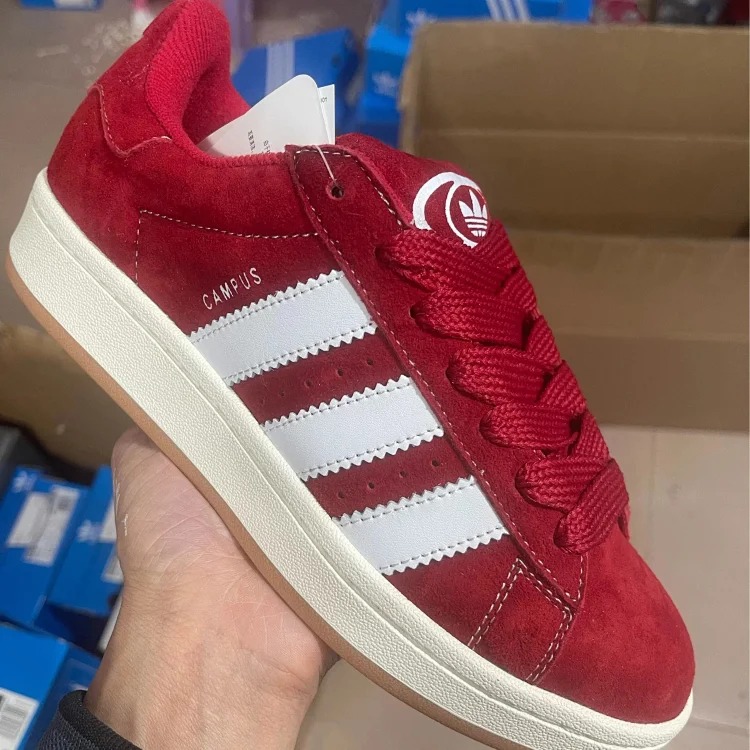 1013 AD 经典复古休闲板鞋 HQ8708 product image
