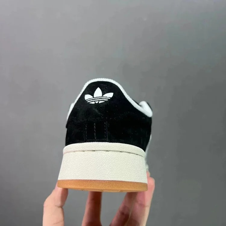 1013 AD 经典复古休闲板鞋 HQ8708 product image