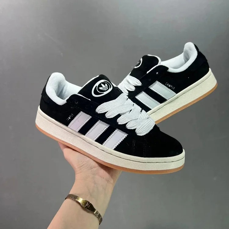 1013 AD 经典复古休闲板鞋 HQ8708 product image