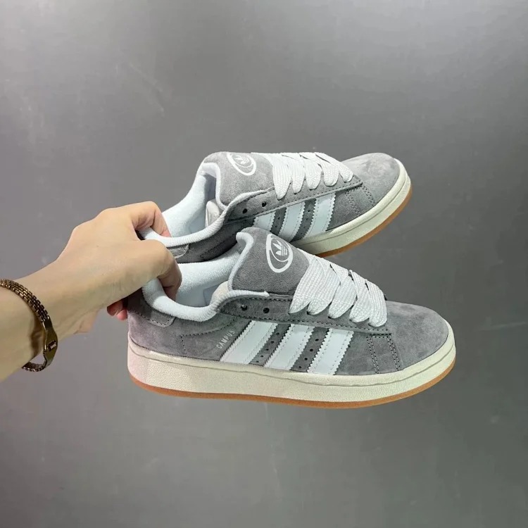 1013 AD 经典复古休闲板鞋 HQ8708 product image