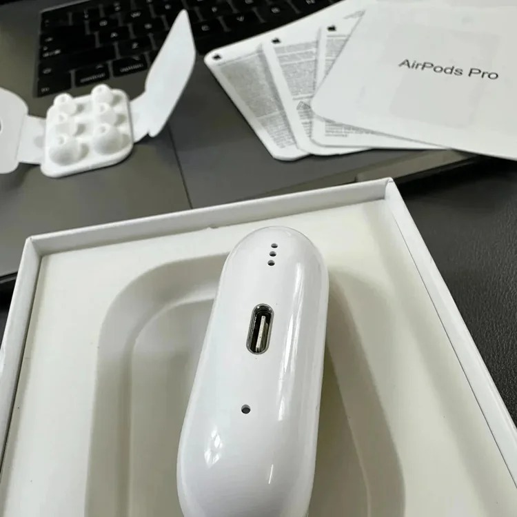A&P new fashionable and trendy headphones