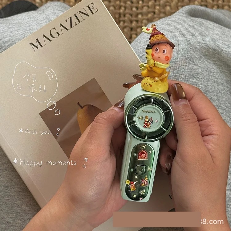 可爱星星人手持风扇学生夏季户外便携节日礼品迷你usb充电小风扇 product image