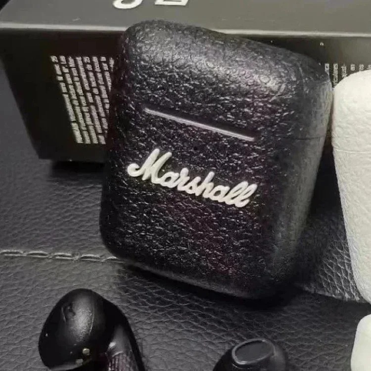 Wireless Bluetooth headsets