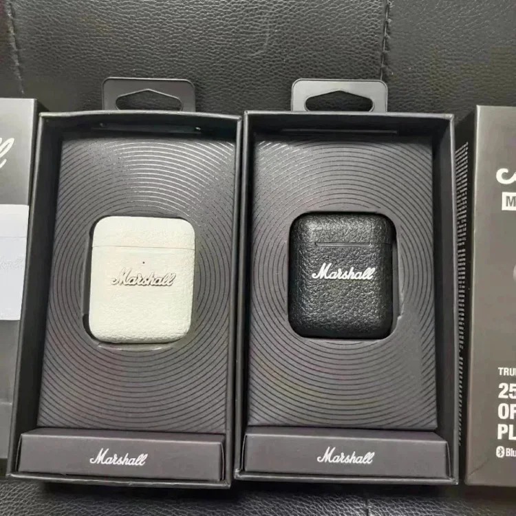 Wireless Bluetooth headsets