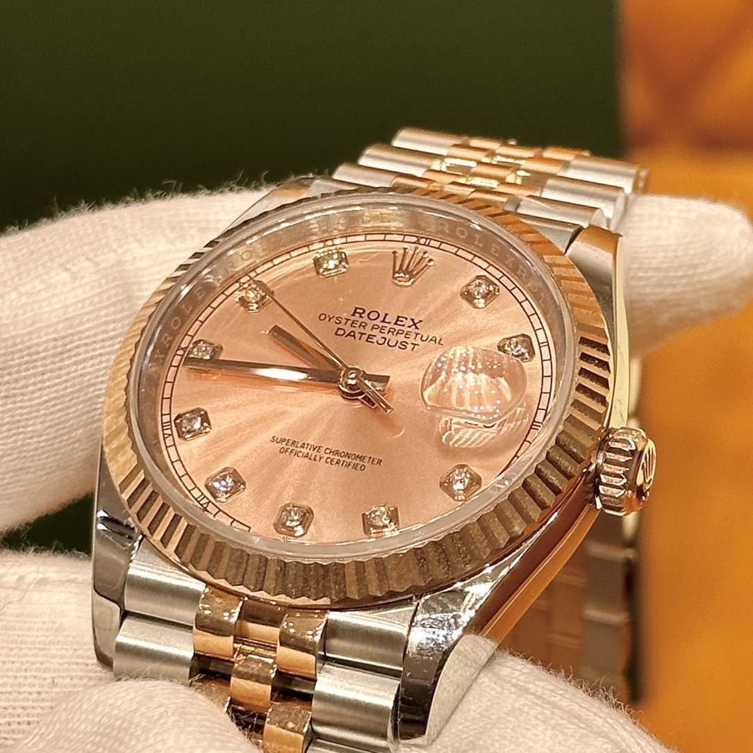 Rolex watch m126221-001