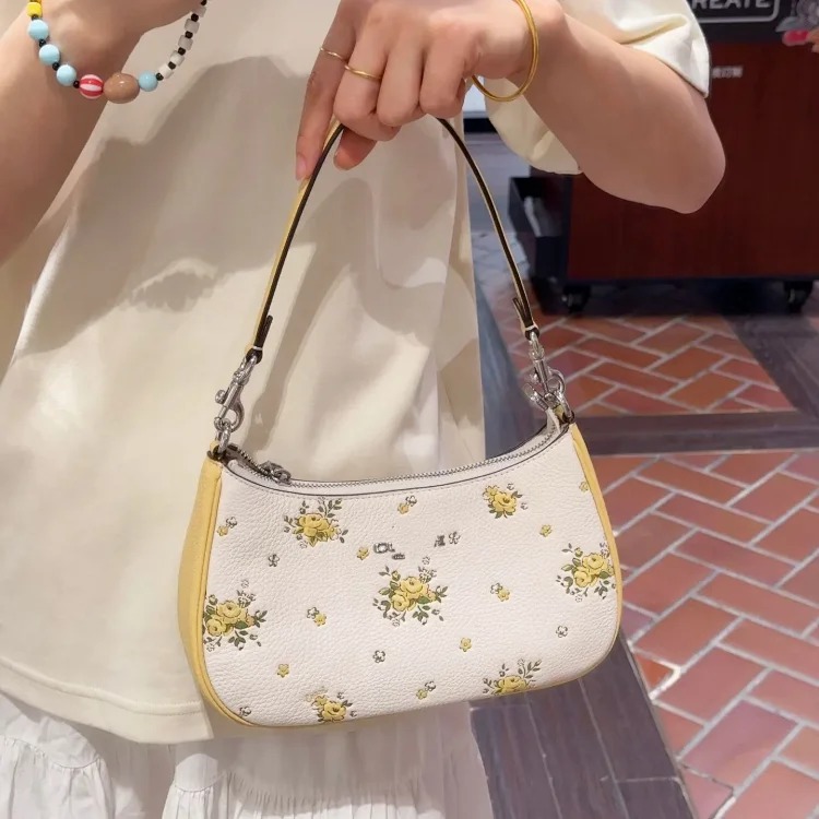 Louis Vuitton Bags Versatile High Bag Mahjong Women's Handbag Underarm Fashionable Crossbody Version Crescent Old
