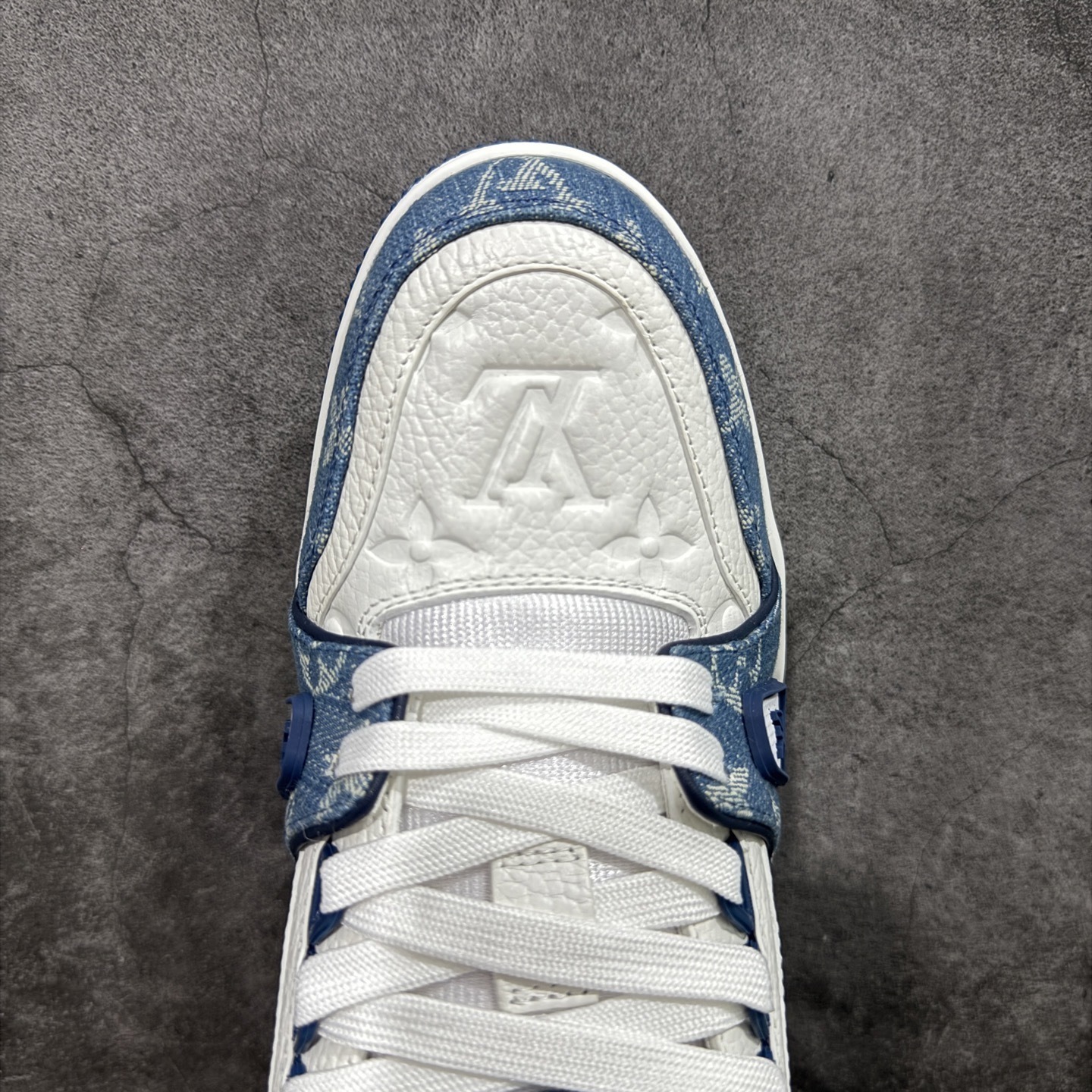 Louis Vuitton Trainer Sneaker T538001