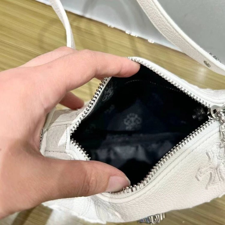 Chrome Hearts Retro High-end Lychee Patterned Shoulder Bag
