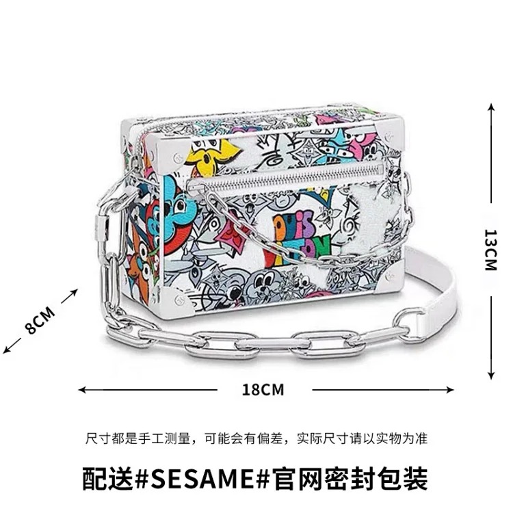 Classic Universal Single Shoulder Bag, Fashionable Retro Bag, Oblique Style, Small Square Shoulder