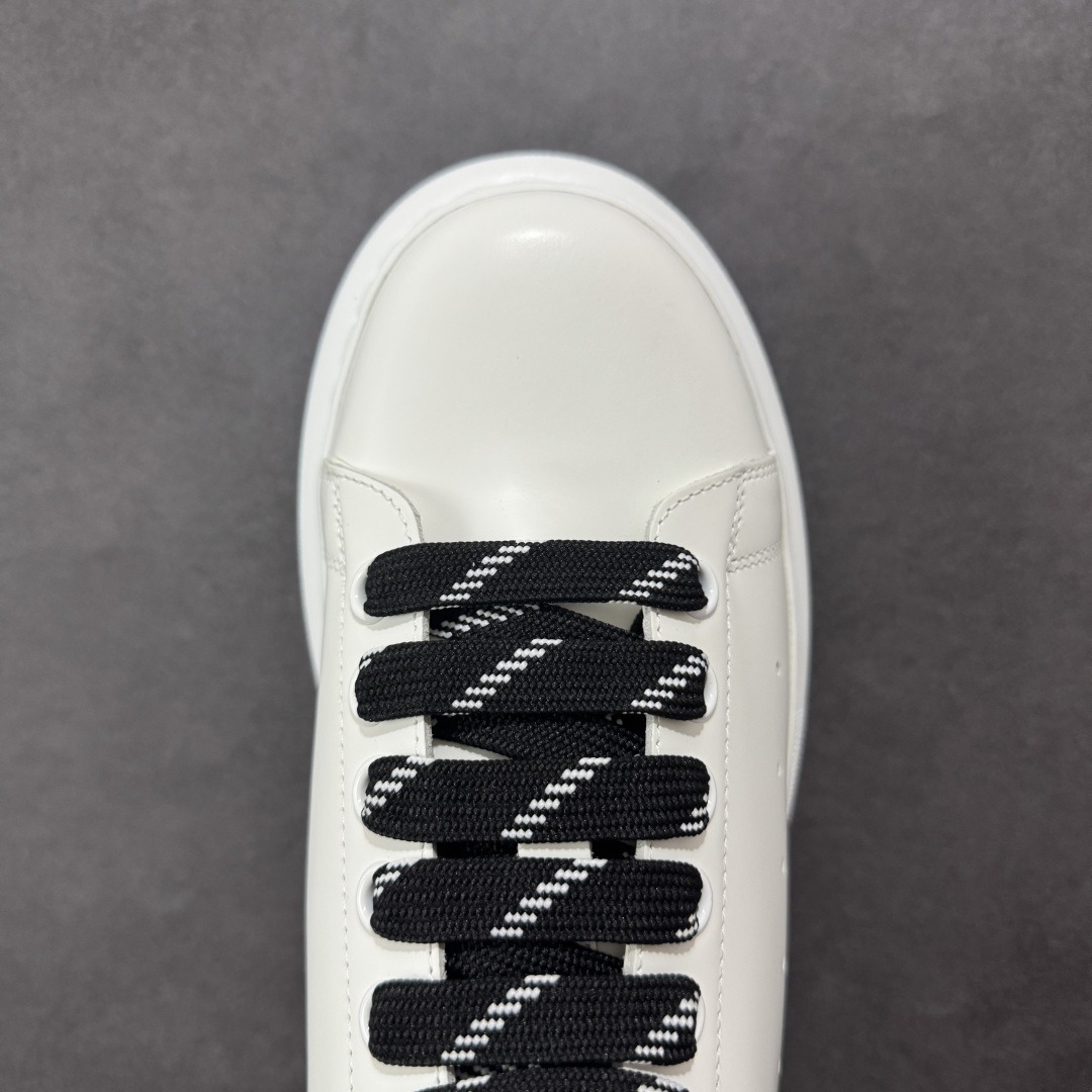 Alexander McQueen Sneaker SH528146