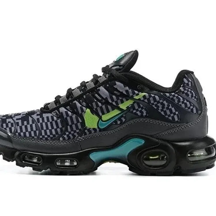 Max Plus TN (2) Casual Sneakers