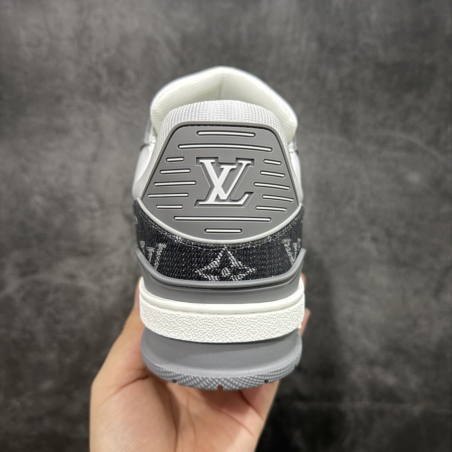 Louis Vuitton Trainer Sneaker T538003