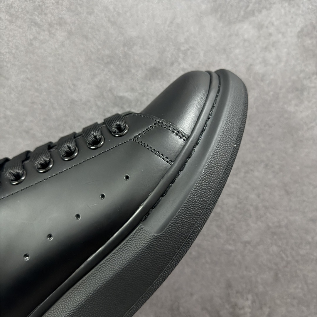 Alexander McQueen Sneaker SH528140