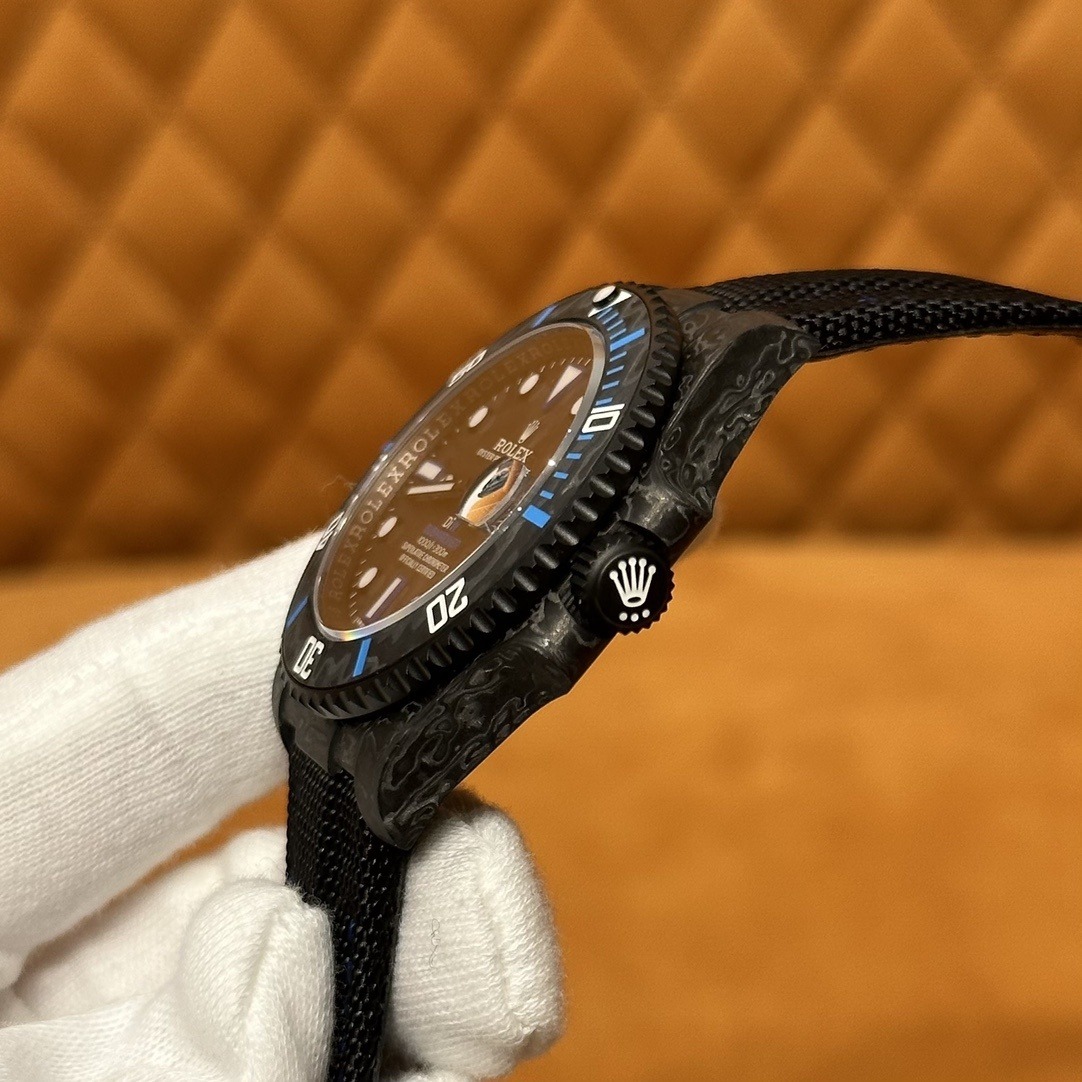 Rolex watch Dweller