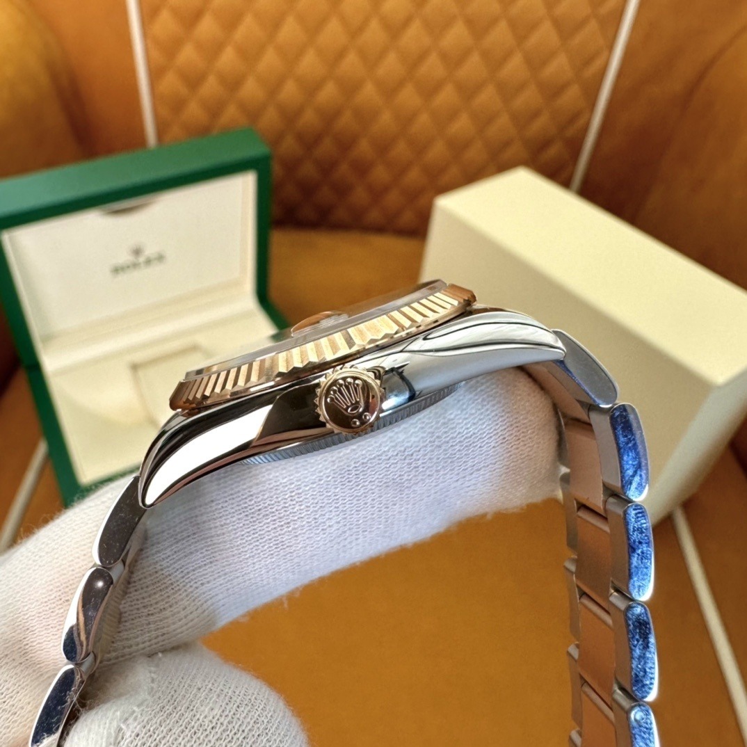 Rolex watch M126231-0044