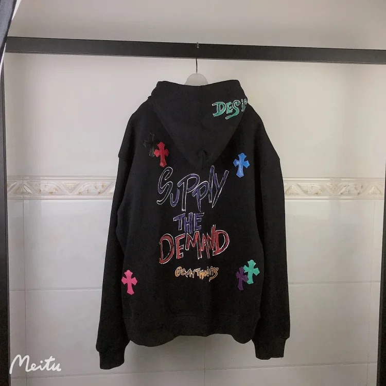 CH cross hooded sweatshirt is versatile and fashionable