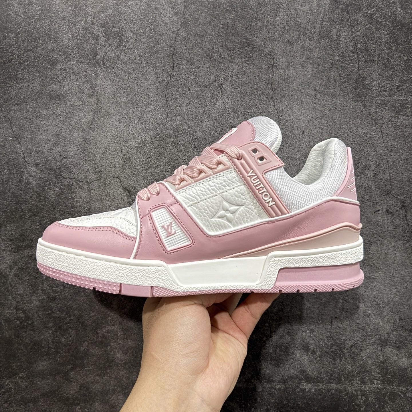 Louis Vuitton Trainer Sneaker T538005
