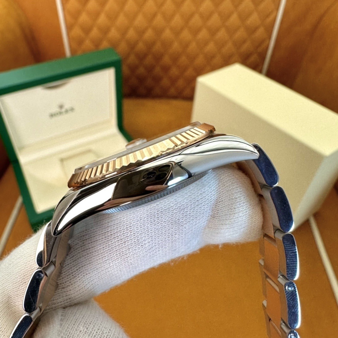 Rolex watch M126231-0044