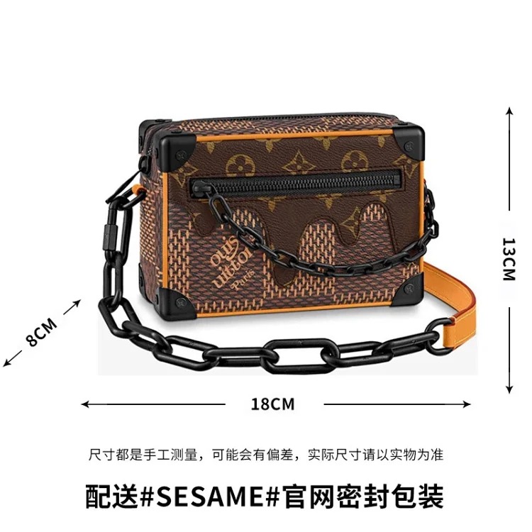 Classic Universal Single Shoulder Bag, Fashionable Retro Bag, Oblique Style, Small Square Shoulder