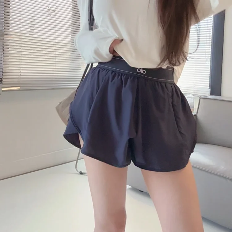 Ready stock nude breathable high-waist butt-lifting yoga fitness shorts outdoor running anti-exposure sports shorts for women* No quality issues and no reason to return