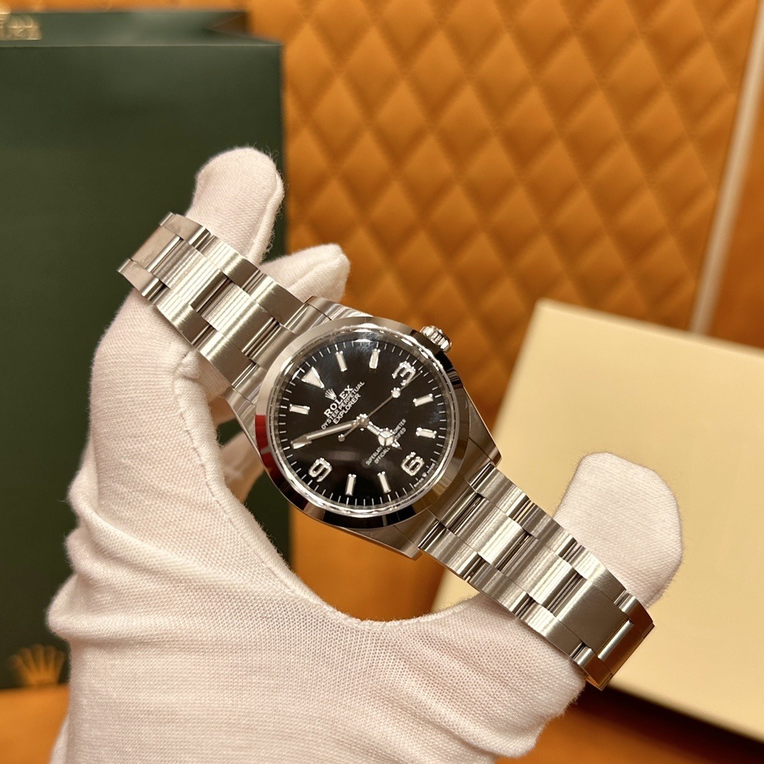 Rolex watch m124270-0001